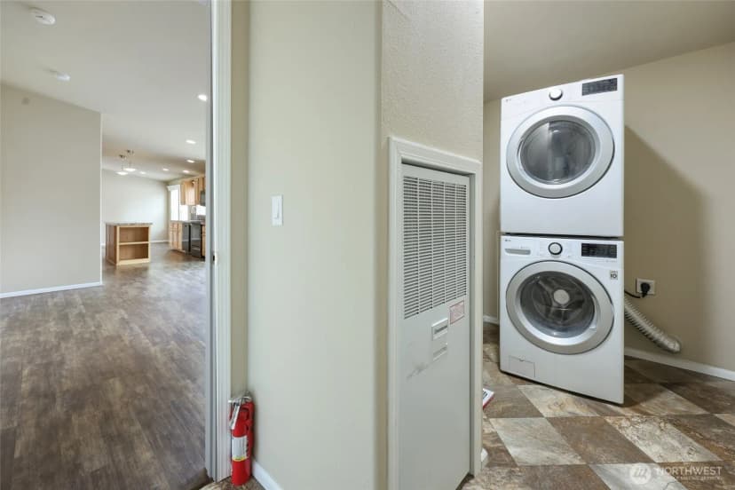 Property photo for 3516 Meadowbrook Lane Se, Lacey photo 12