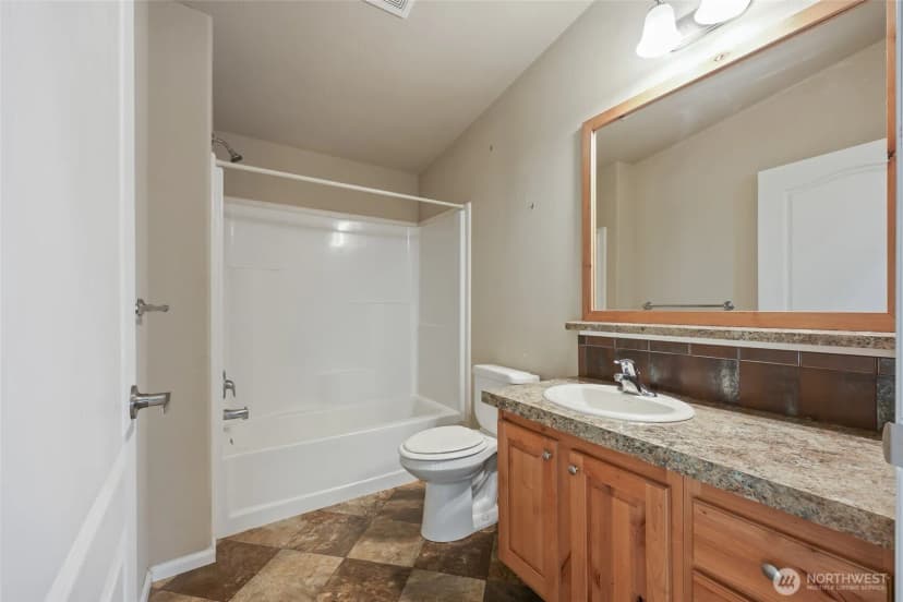 Property photo for 3516 Meadowbrook Lane Se, Lacey photo 25