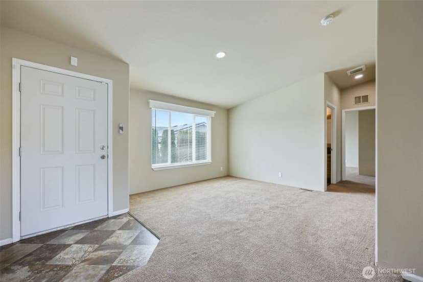 Property photo for 3516 Meadowbrook Lane Se, Lacey photo 4