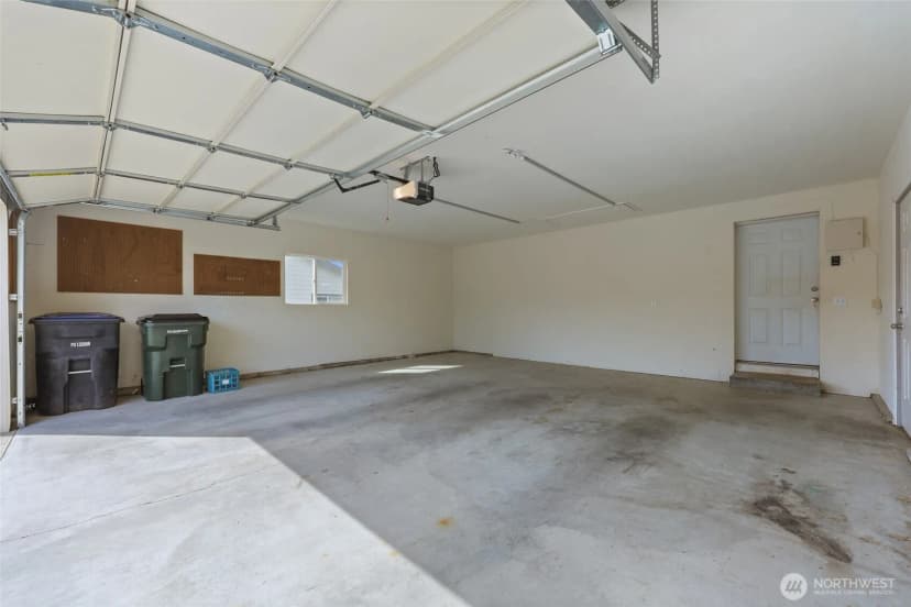 Property photo for 3516 Meadowbrook Lane Se, Lacey photo 24