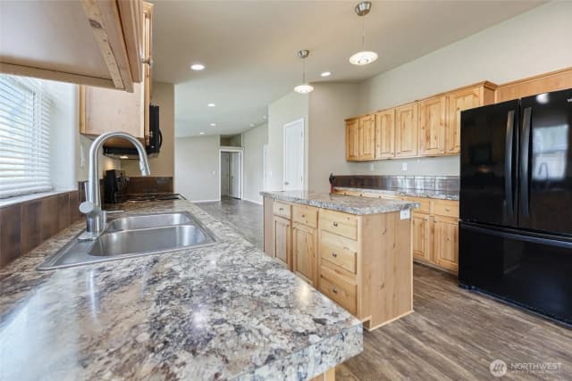 Property photo for 3516 Meadowbrook Lane Se, Lacey photo 2