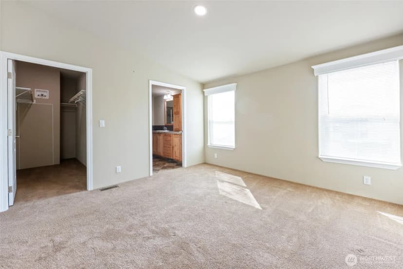 Property photo for 3516 Meadowbrook Lane Se, Lacey photo 15