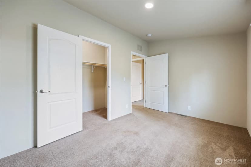 Property photo for 3516 Meadowbrook Lane Se, Lacey photo 29