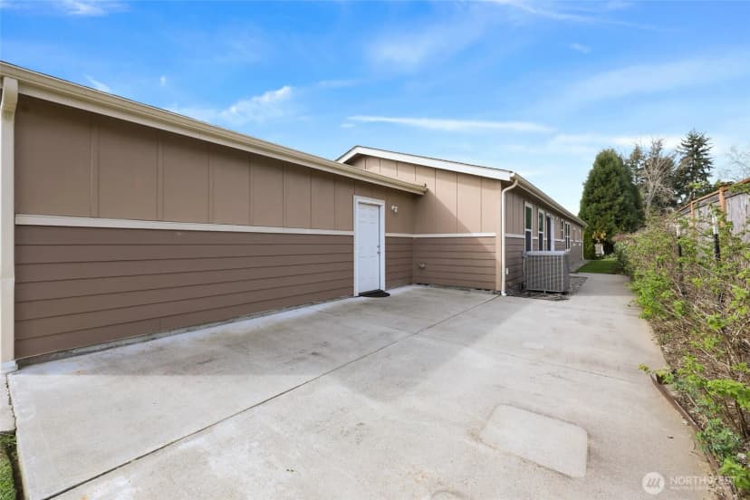 Property photo for 3516 Meadowbrook Lane Se, Lacey photo 33