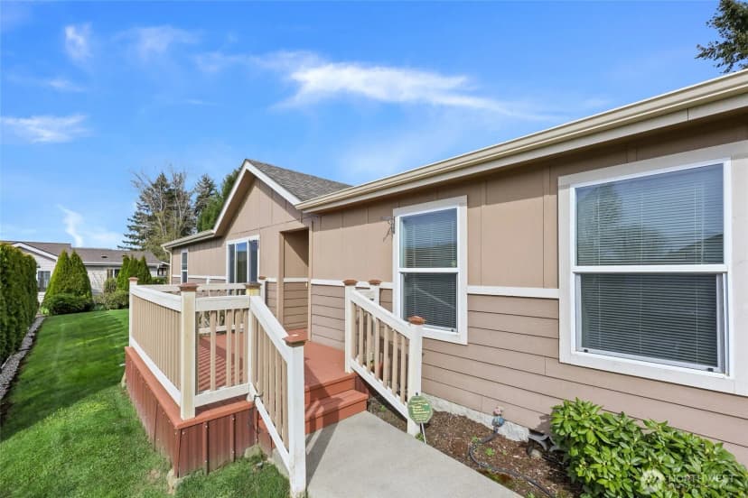 Property photo for 3516 Meadowbrook Lane Se, Lacey photo 37