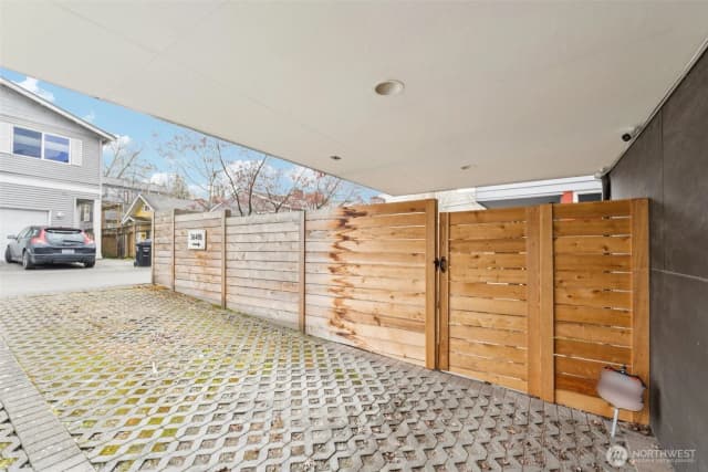 Property photo for 3648 36th Avenue S #b, Seattle photo 2