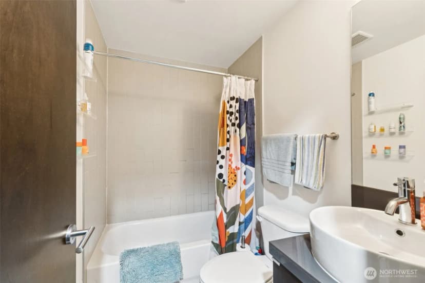 Property photo for 3648 36th Avenue S #b, Seattle photo 6