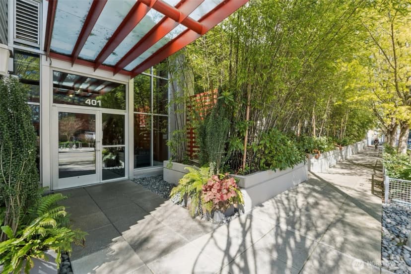 Property photo for 401 9th Avenue N #201, Seattle photo 19
