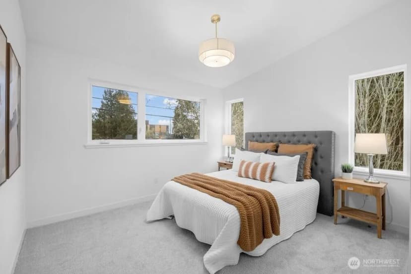 Property photo for 3215 22nd Avenue S, Seattle photo 14