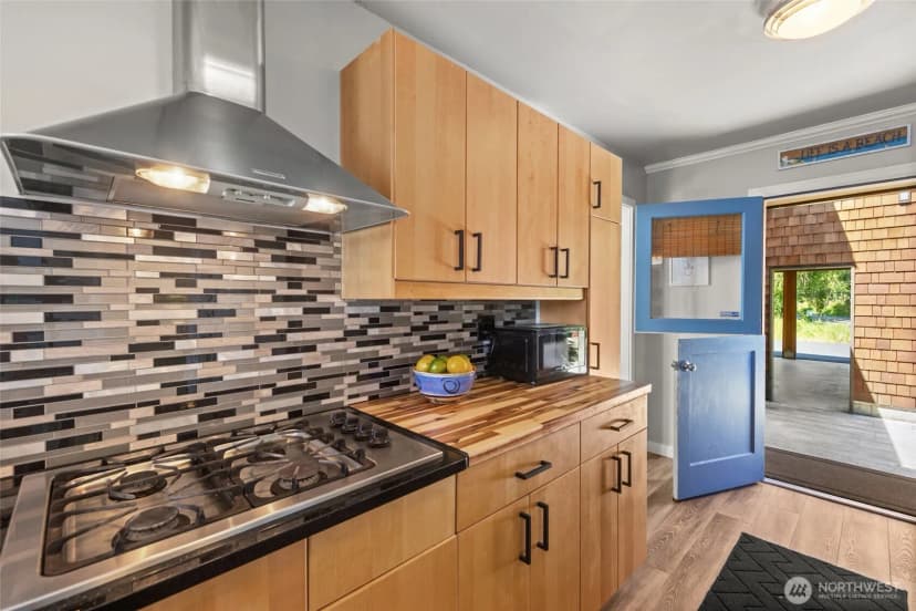 Property photo for 8829 Sw Quartermaster Drive, Vashon photo 9