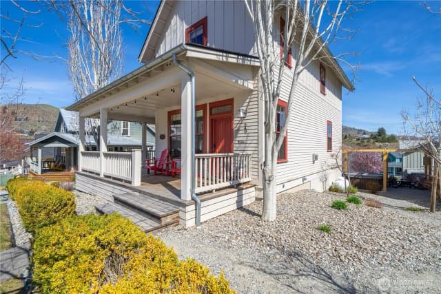 Property photo for 540 Porcupine Lane, Chelan photo 2