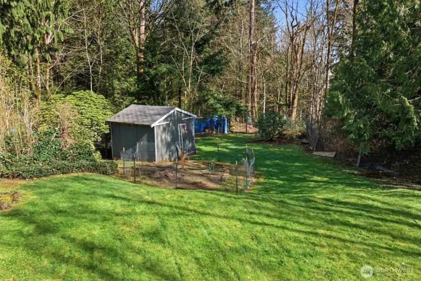 Property photo for 10624 171st Avenue Ne, Redmond photo 21