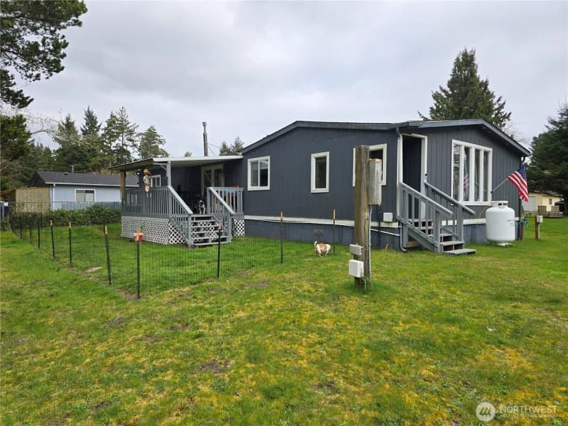 Property photo for 32211 N Place, Ocean Park photo 6