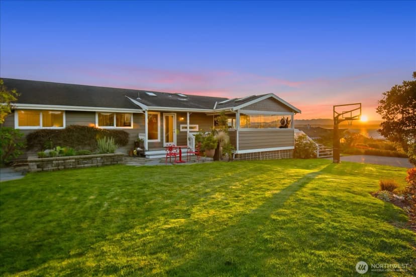 Property photo for 831 Northstream Lane, Edmonds photo 36