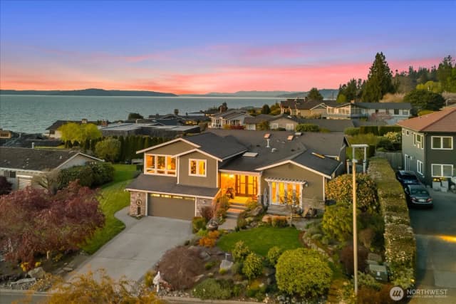 Property photo for 831 Northstream Lane, Edmonds