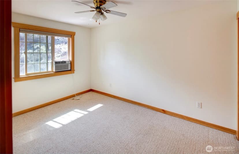 Property photo for 307 2 Cascadian Lane #32, Winthrop photo 25