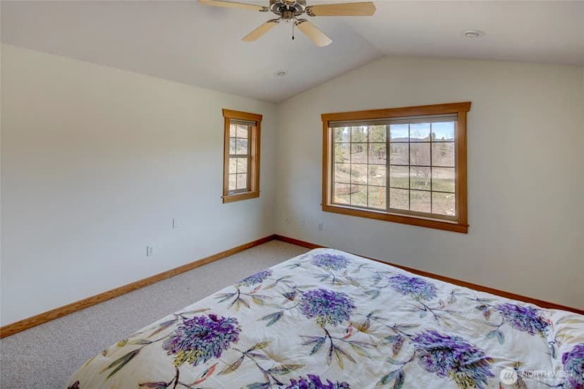 Property photo for 307 2 Cascadian Lane #32, Winthrop photo 20