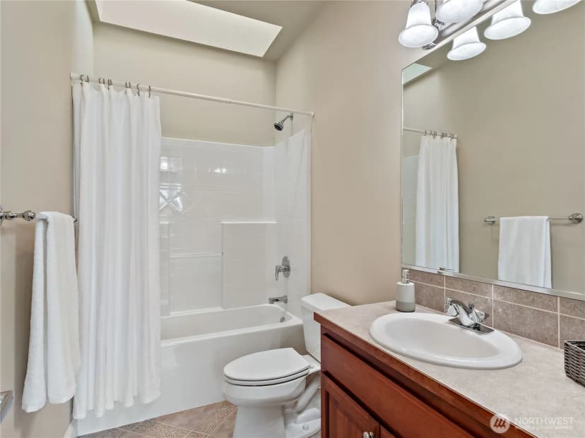 Property photo for 1805 Willow Street, Port Townsend photo 18