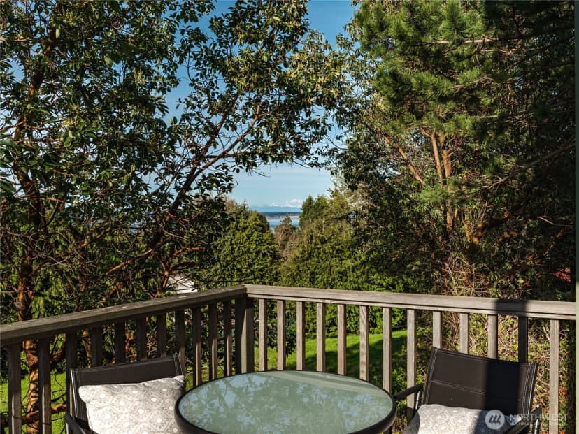 Property photo for 1805 Willow Street, Port Townsend photo 23