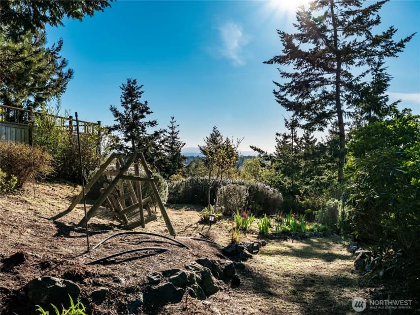 Property photo for 1805 Willow Street, Port Townsend photo 27