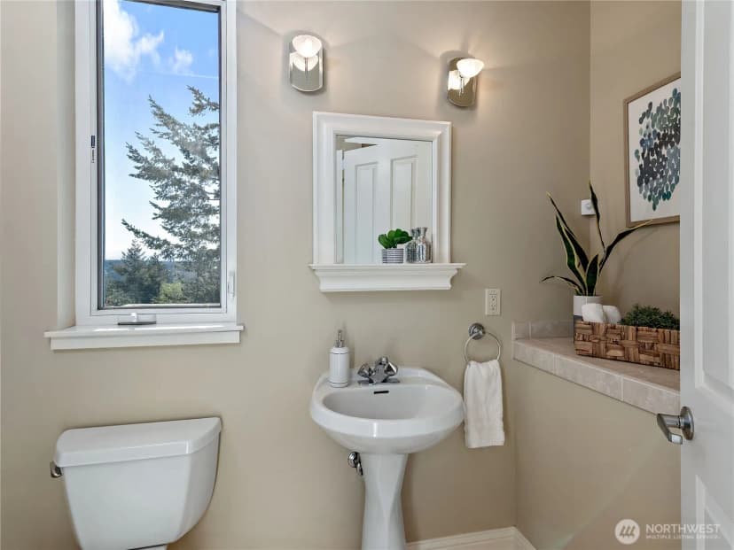 Property photo for 1805 Willow Street, Port Townsend photo 11