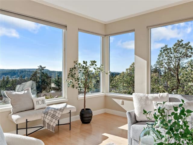 Property photo for 1805 Willow Street, Port Townsend photo 4