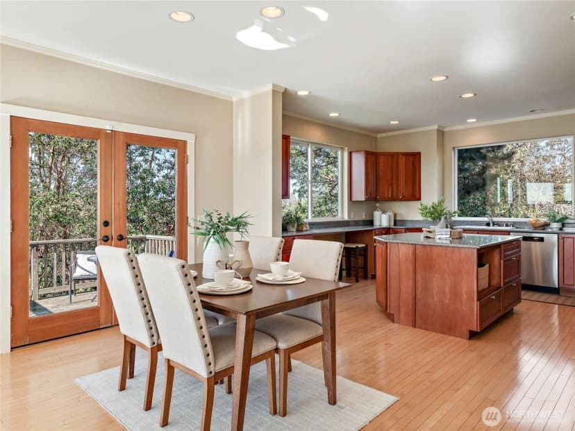 Property photo for 1805 Willow Street, Port Townsend photo 7