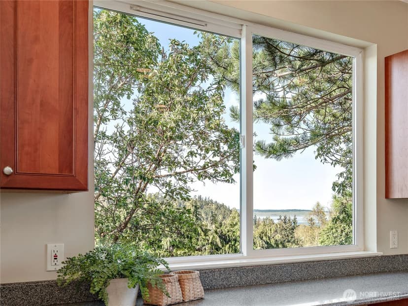Property photo for 1805 Willow Street, Port Townsend photo 10