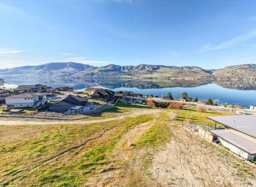 Property photo for 256 Apple Avenue, Chelan photo 2