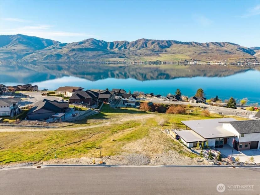 Property photo for 256 Apple Avenue, Chelan