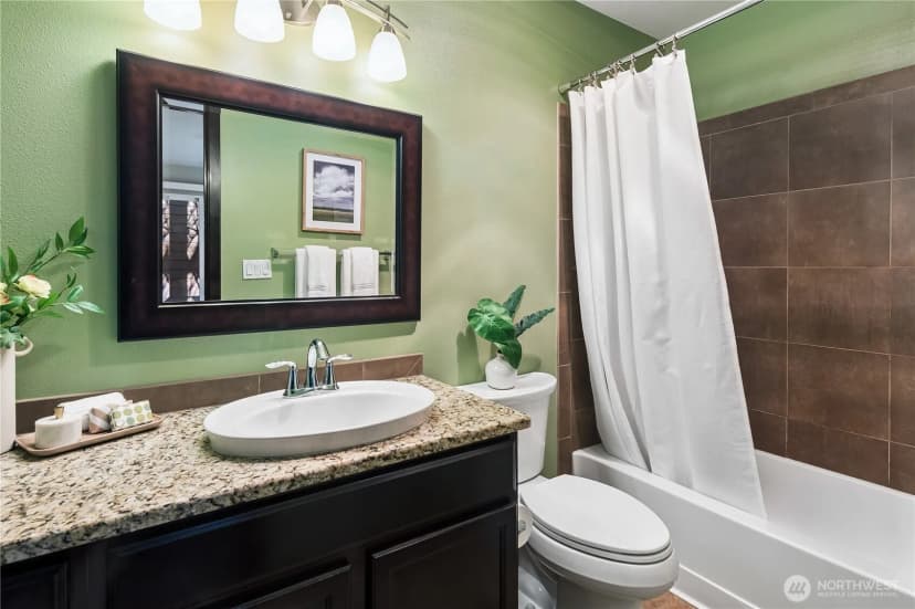 Property photo for 2042 Franklin Avenue E #a, Seattle photo 7
