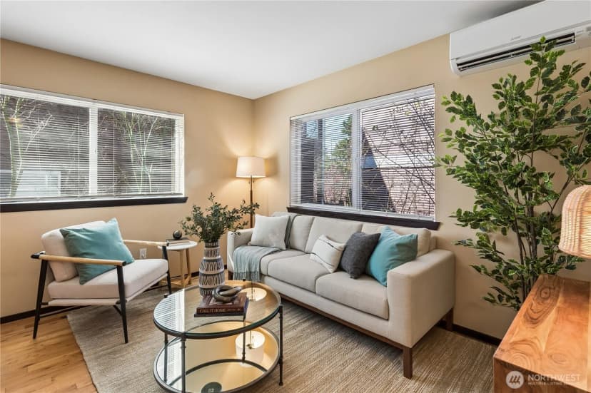 Property photo for 2042 Franklin Avenue E #a, Seattle photo 8