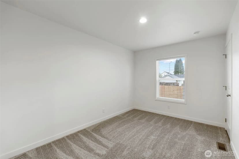 Property photo for 1110 B W Walnut, Centralia photo 17