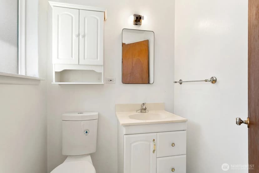 Property photo for 21222 33rd Ave S, Sea Tac photo 12