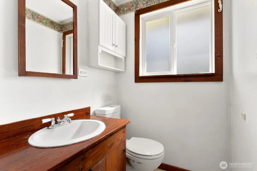 Property photo for 21222 33rd Ave S, Sea Tac photo 9
