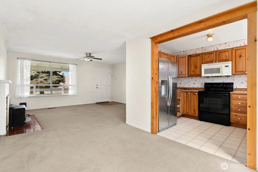 Property photo for 21222 33rd Ave S, Sea Tac photo 5