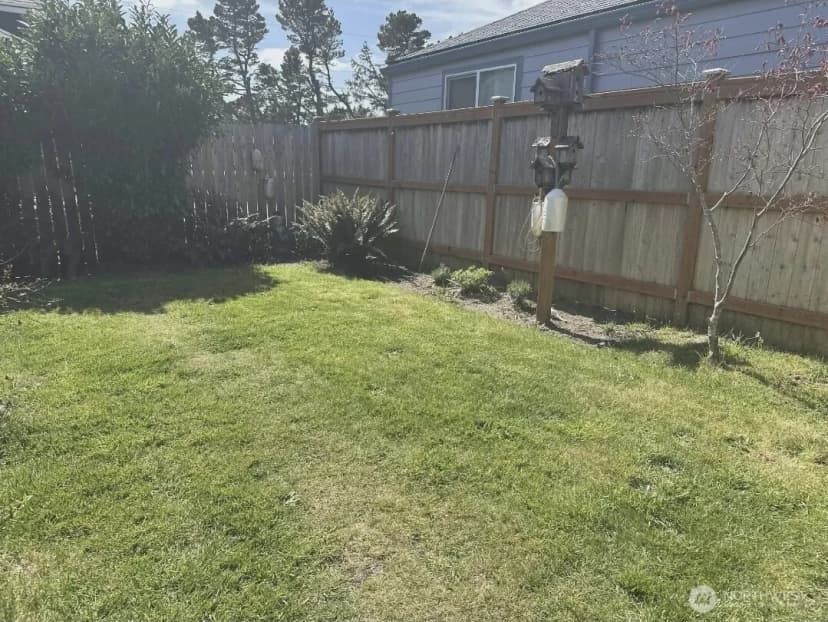 Property photo for 1911 Ocean Beach Boulevard S, Long Beach photo 24