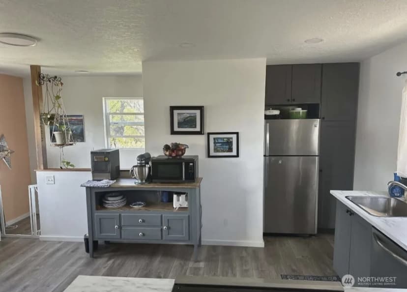 Property photo for 1911 Ocean Beach Boulevard S, Long Beach photo 8