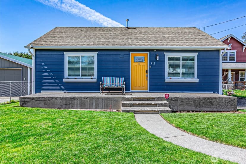 Property photo for 411 Corrin Avenue Se, Orting photo 3