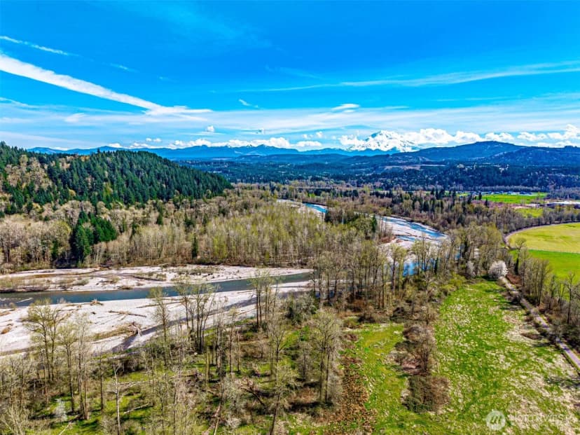 Property photo for 411 Corrin Avenue Se, Orting photo 35