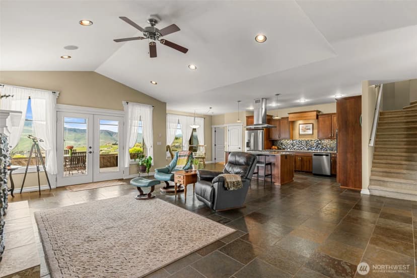 Property photo for 125 E Mountain Brook Lane, Wenatchee photo 34