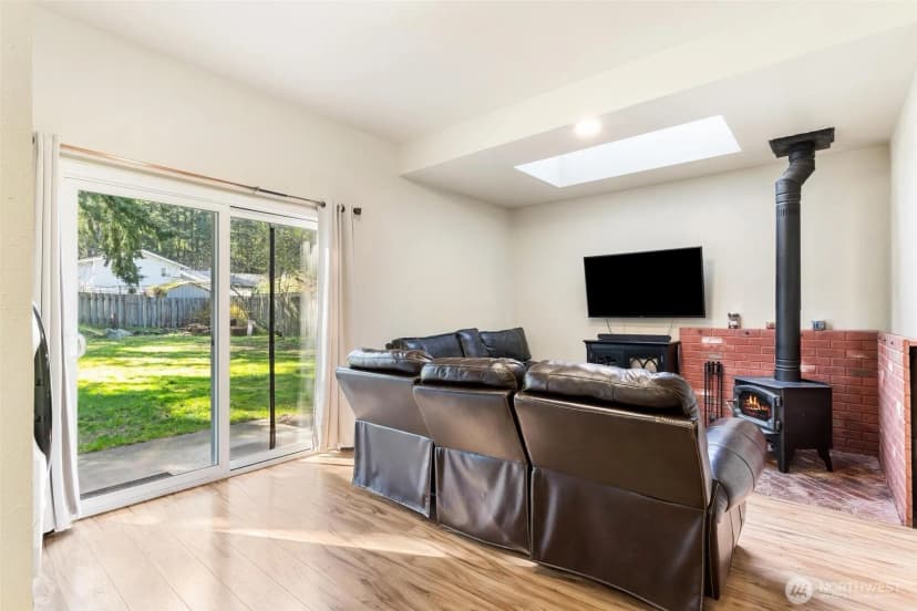 Property photo for 28915 229th Place Se, Black Diamond photo 15