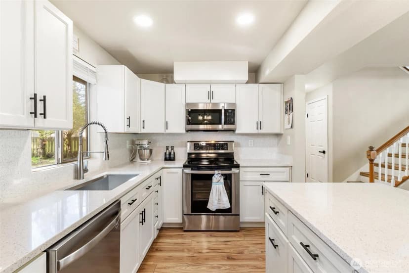 Property photo for 28915 229th Place Se, Black Diamond photo 9