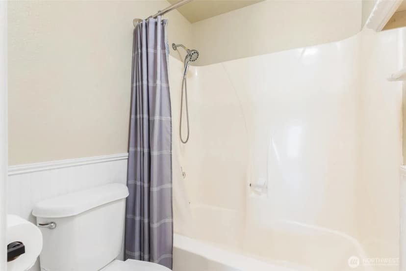 Property photo for 28915 229th Place Se, Black Diamond photo 24