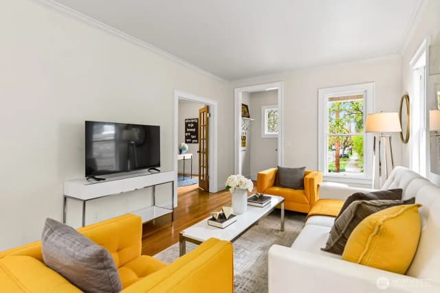 Property photo for 2620 E Roy Street, Seattle photo 5