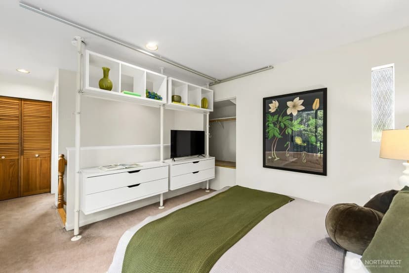 Property photo for 2620 E Roy Street, Seattle photo 19