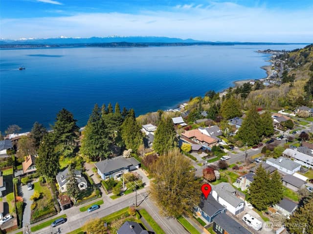 Property photo for 5954 Sw 49th Ave #a, Seattle photo 4