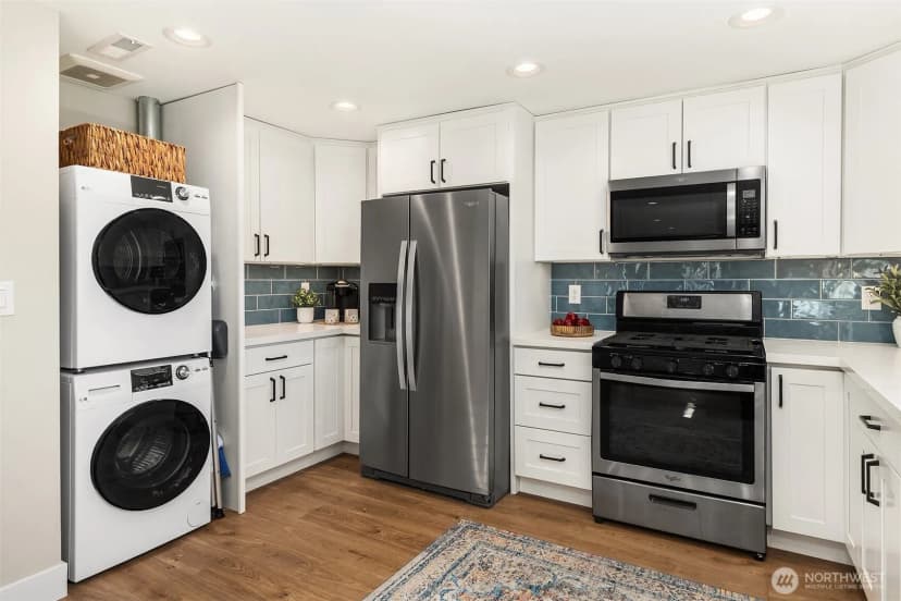 Property photo for 5954 Sw 49th Ave #a, Seattle photo 15