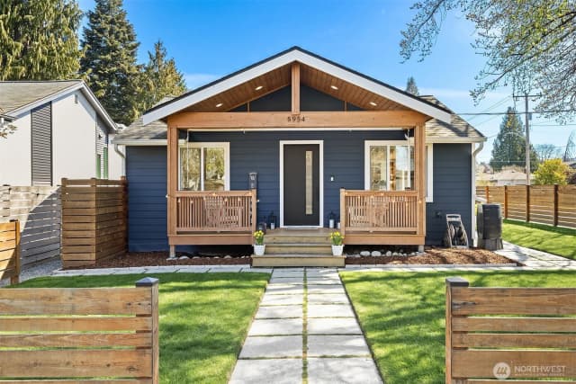 Property photo for 5954 Sw 49th Ave #a, Seattle