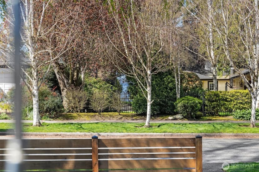 Property photo for 5954 Sw 49th Ave #a, Seattle photo 8